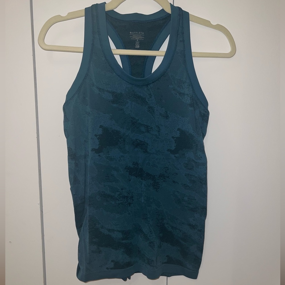 Athleta Momentum Camo Tank